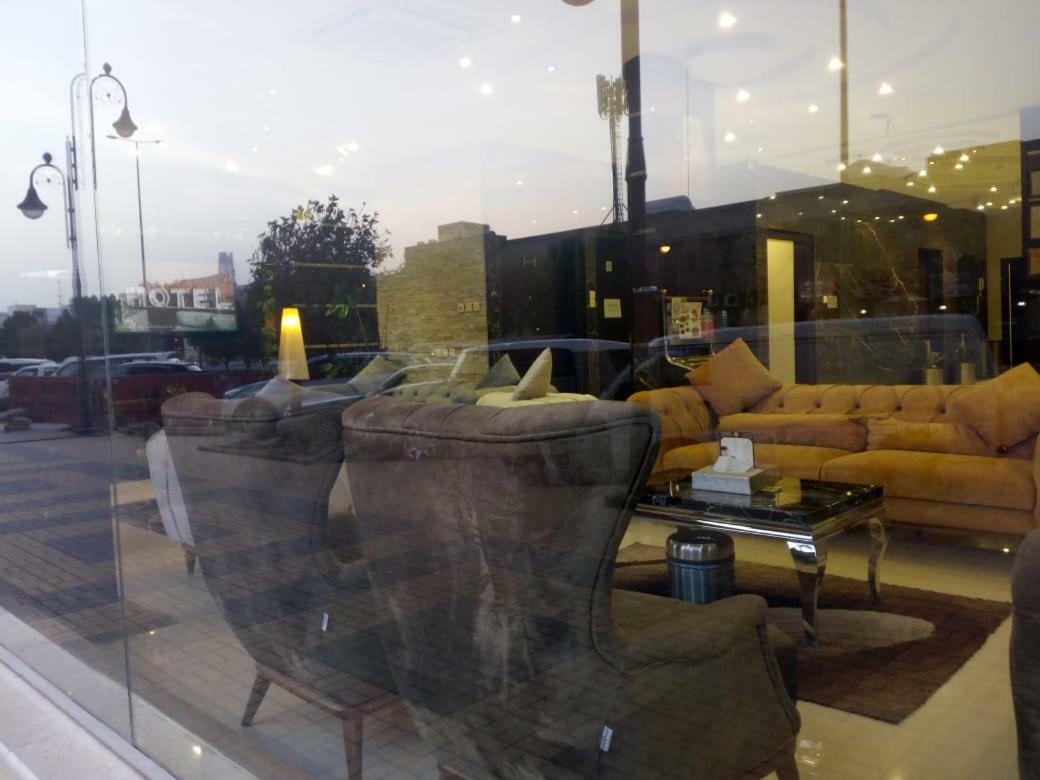 الماسم للأجنحة الفاخرة- الملك فهد - الرياض Riade Exterior foto